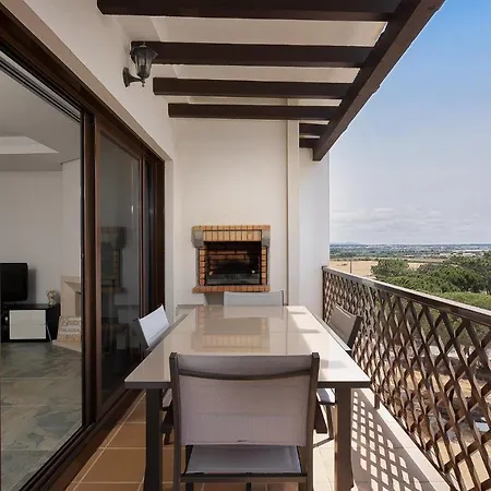 Elegance W/ Balcony & Pool By Lovelystay Apartamento Albufeira